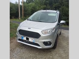 FORD TOURNEO COURIER 17 580 €