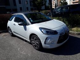 DS DS 3 15 860 €