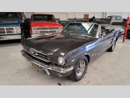 FORD MUSTANG CABRIOLET 62 090 €