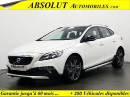 Photo d(une) VOLVO  II CROSS COUNTRY T3 152 MOMENTUM GEARTRONIC d'occasion sur Lacentrale.fr