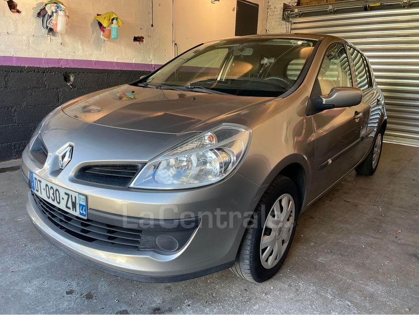 RENAULT CLIO III 1.5 DCI 70 EXPRESSION 5P 2008 DIESEL occasion - Montigny les cormeilles - Val-d'Oise 95